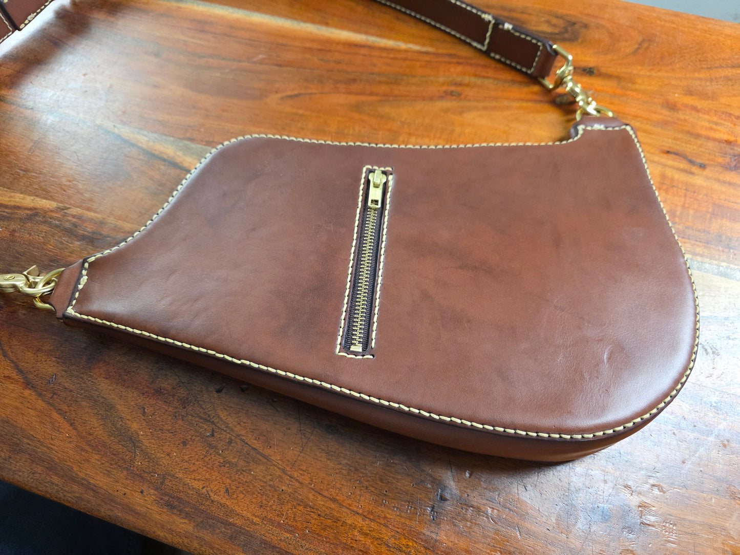World Traveller - Italian Tuscan Crossbody