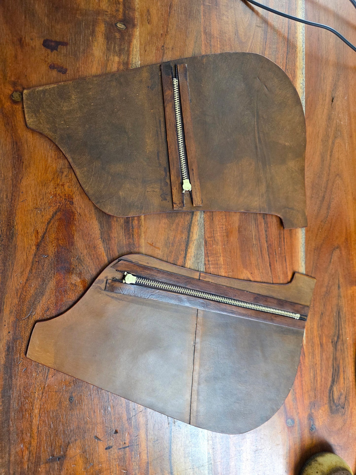 World Traveller - Italian Tuscan Crossbody